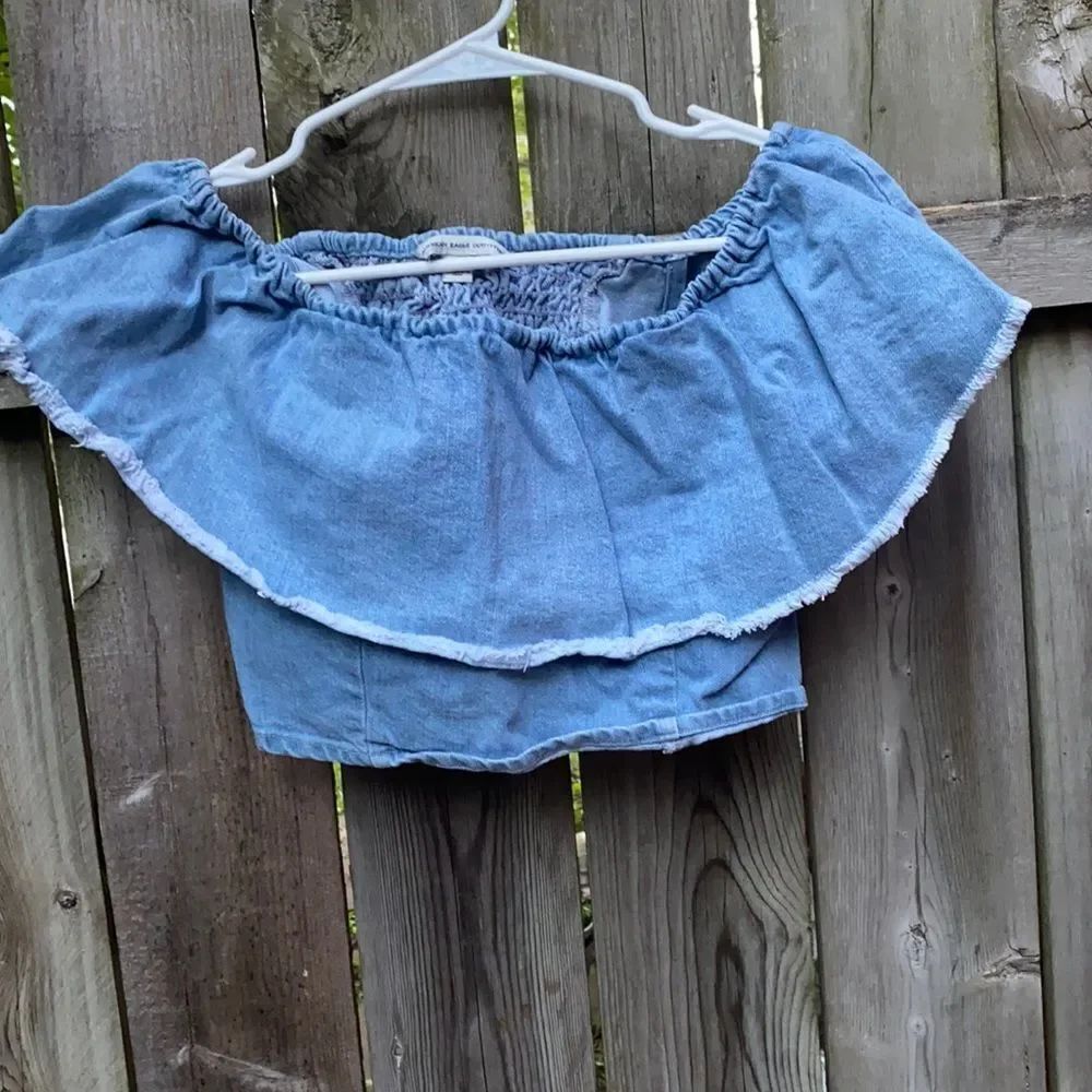 American Eagle Outfitters Denim Crop top sz. S